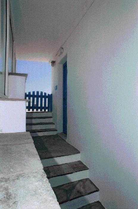 蒂诺斯克拉里公寓式酒店 Tínos 外观 照片